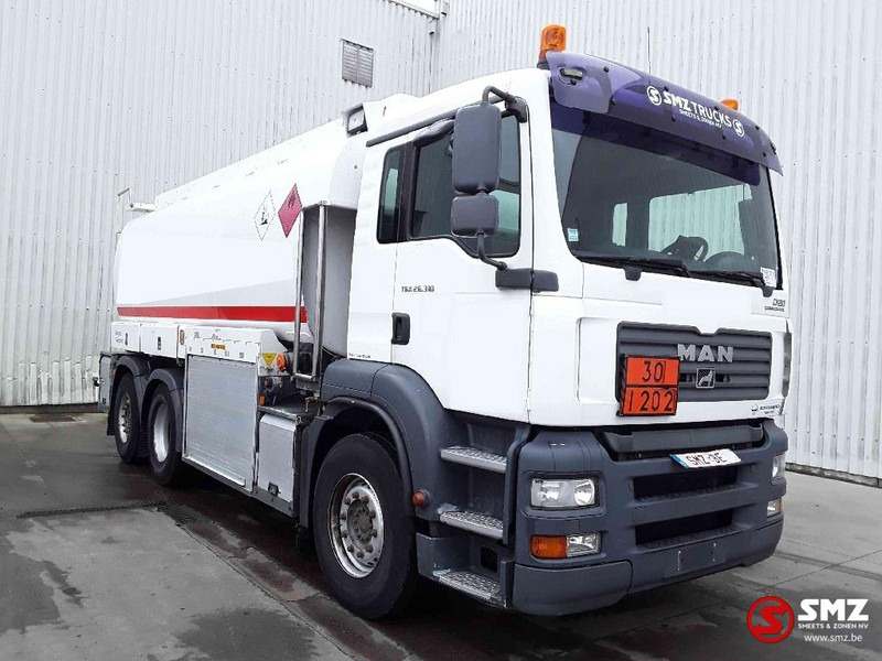 Грузовик-цистерна MAN TGA 26.310 18000 L top condition: фото 1