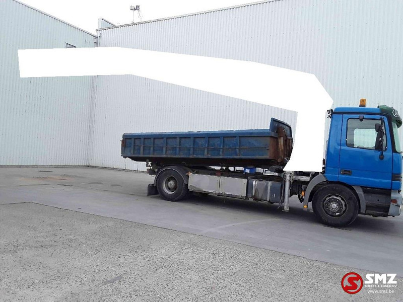 Mercedes-Benz Actros 1835 - Грузовик-контейнеровоз/ Сменный кузов, Автоманипулятор: фото 4 Mercedes-Benz Actros 1835 - Грузовик-контейнеровоз/ Сменный кузов, Автоманипулятор: фото 4