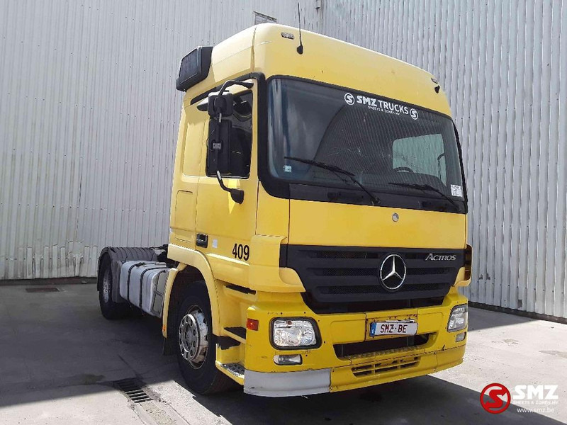 Mercedes-Benz Actros 1841 eps 3 pedals - parabrise cassé - windshield broken - Тягач: фото 1 Mercedes-Benz Actros 1841 eps 3 pedals - parabrise cassé - windshield broken - Тягач: фото 1