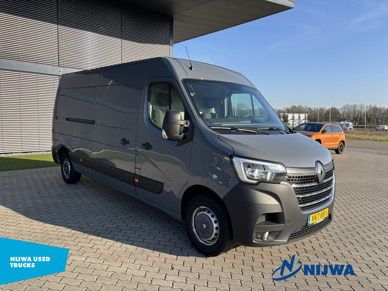 Renault Master T35 180 L3H2 Navigatie + Trekhaak Kasten - Цельнометаллический фургон: фото 2 Renault Master T35 180 L3H2 Navigatie + Trekhaak Kasten - Цельнометаллический фургон: фото 2