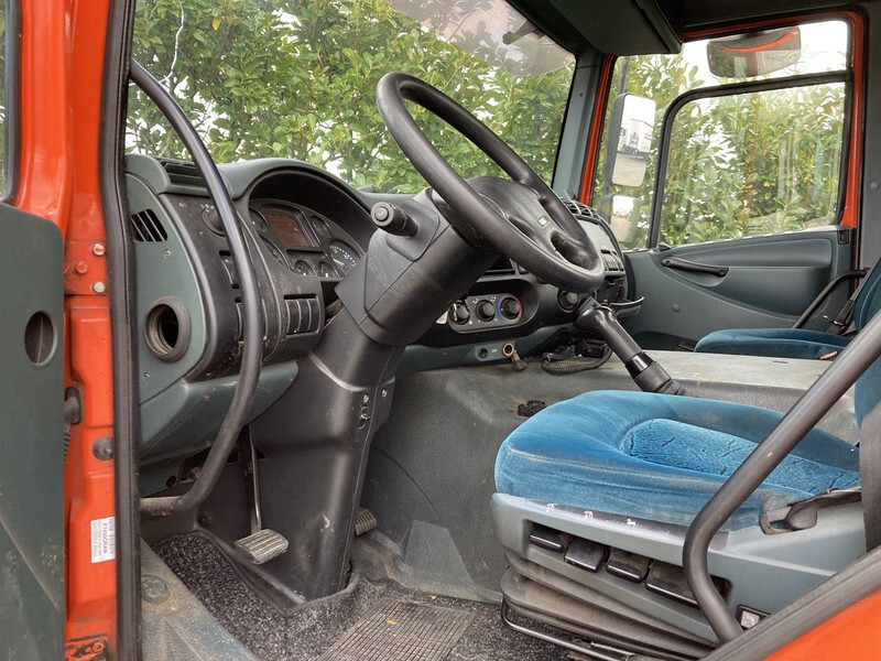 DAF FA CF65.180 Euro3 Manual / Laadklep - Грузовик-шасси: фото 5 DAF FA CF65.180 Euro3 Manual / Laadklep - Грузовик-шасси: фото 5