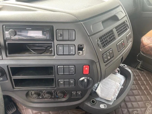 Тягач DAF XF 460 FT Euro6 Super Space Cab: фото 6 Тягач DAF XF 460 FT Euro6 Super Space Cab: фото 6