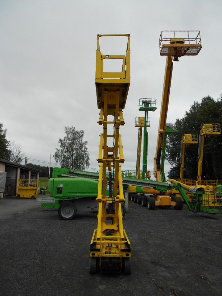 Genie GS 1930, Scherenarbeitsbühne Genie 8 m - Грузовик с подъемником: фото 3 Genie GS 1930, Scherenarbeitsbühne Genie 8 m - Грузовик с подъемником: фото 3