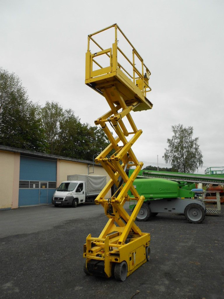 Genie GS 1930, Scherenarbeitsbühne Genie 8 m - Грузовик с подъемником: фото 2 Genie GS 1930, Scherenarbeitsbühne Genie 8 m - Грузовик с подъемником: фото 2