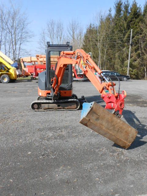 Hitachi ZX22U-2CLR , Powertilt - Мини-экскаватор: фото 2 Hitachi ZX22U-2CLR , Powertilt - Мини-экскаватор: фото 2