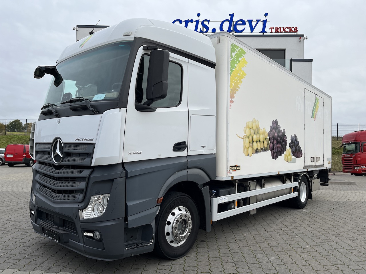 Mercedes-Benz 1842 4x2 LBW Kühlung - Грузовик с закрытым кузовом: фото 1 Mercedes-Benz 1842 4x2 LBW Kühlung - Грузовик с закрытым кузовом: фото 1