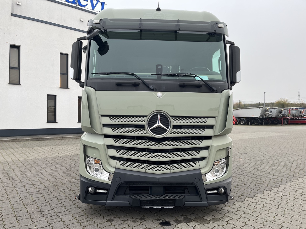 Mercedes-Benz Actros 2545 6x2 EFFER Atlas 265-A6 Lenk- Liftachse - Грузовик бортовой/ Платформа, Автоманипулятор: фото 3 Mercedes-Benz Actros 2545 6x2 EFFER Atlas 265-A6 Lenk- Liftachse - Грузовик бортовой/ Платформа, Автоманипулятор: фото 3