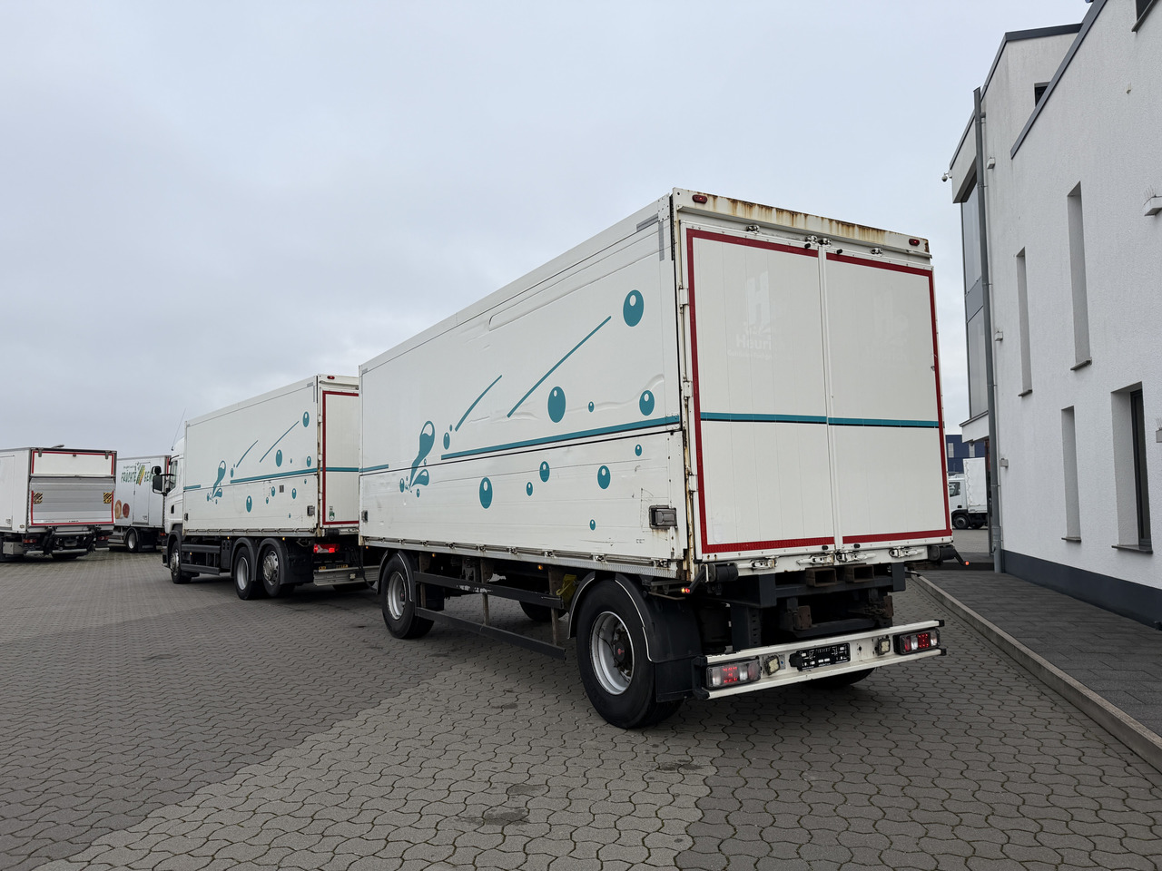 Scania R 450 6x2 Geränkezug + Orten Anhänger - Грузовик для перевозки напитков: фото 4 Scania R 450 6x2 Geränkezug + Orten Anhänger - Грузовик для перевозки напитков: фото 4