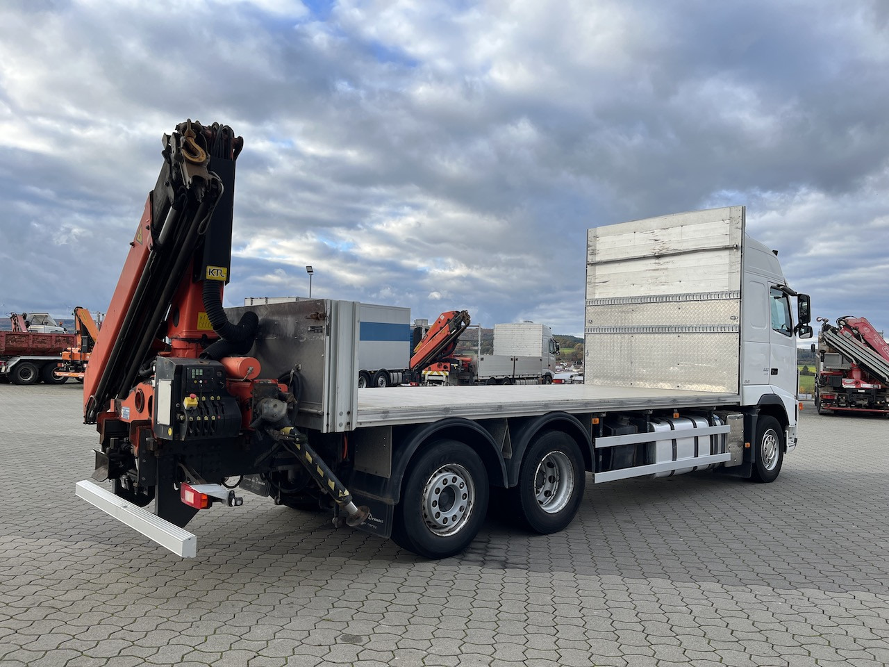 Автоманипулятор, Грузовик бортовой/ Платформа Volvo FH 520 6x2  Palfinger PK 12502 | AHK: фото 11 Автоманипулятор, Грузовик бортовой/ Платформа Volvo FH 520 6x2  Palfinger PK 12502 | AHK: фото 11