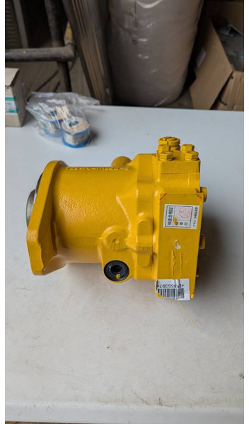Komatsu D65PX-15 - HYDRAULIC MOTOR ASSY - 708-7L-00040 - Бульдозер: фото 5 Komatsu D65PX-15 - HYDRAULIC MOTOR ASSY - 708-7L-00040 - Бульдозер: фото 5