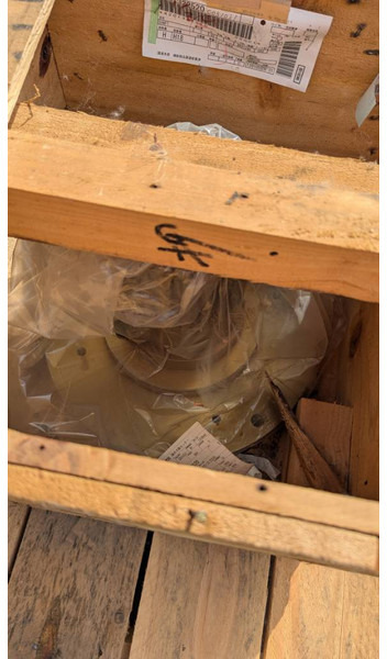 Komatsu WA800-8 SHAFT 42C-13-22520 - Коробка передач для Строительной техники: фото 4 Komatsu WA800-8 SHAFT 42C-13-22520 - Коробка передач для Строительной техники: фото 4