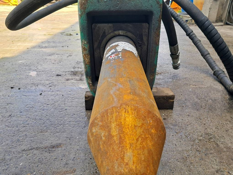 MONTABERT M900 - Гидромолот для Строительной техники: фото 4 MONTABERT M900 - Гидромолот для Строительной техники: фото 4