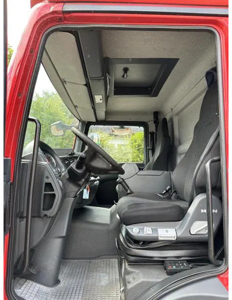 Новый Тентованный фургон MAN TGL 8.180 FBL Plane langes Haus Topsleeper Klima: фото 9