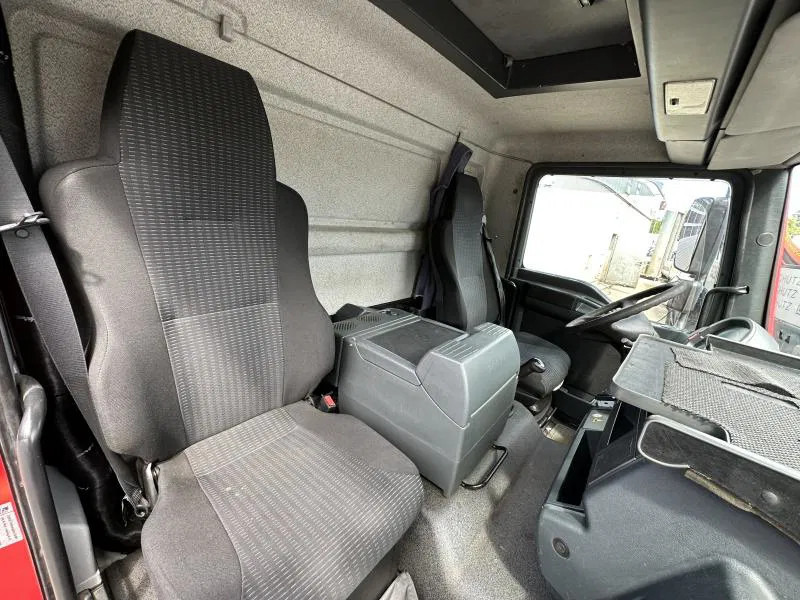 Новый Тентованный фургон MAN TGL 8.180 FBL Plane langes Haus Topsleeper Klima: фото 20