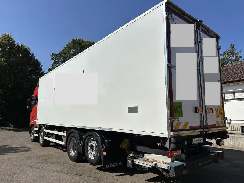 Volvo FH 16 550XL*8x2*Tief Kühlkoffer*ThermoKing*LBW - Рефрижератор: фото 3 Volvo FH 16 550XL*8x2*Tief Kühlkoffer*ThermoKing*LBW - Рефрижератор: фото 3