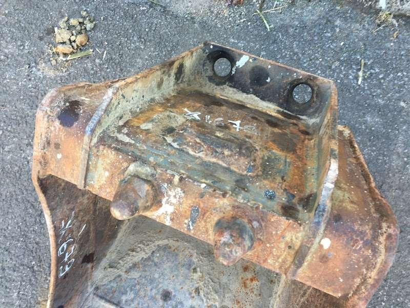 VOLVO 360mm - pelles 2,5 Tonnes - Ковш для экскаватора: фото 3 VOLVO 360mm - pelles 2,5 Tonnes - Ковш для экскаватора: фото 3