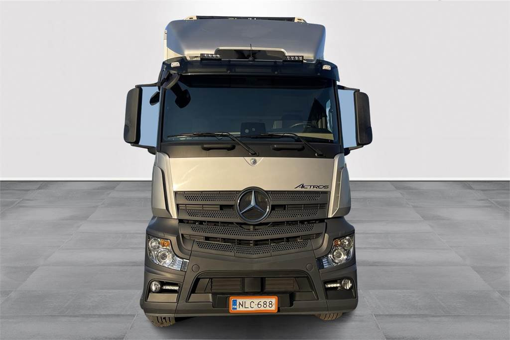 Mercedes-Benz ACTROS L 2551 6x2 FRC 06/2027 - Изотермический грузовик: фото 2 Mercedes-Benz ACTROS L 2551 6x2 FRC 06/2027 - Изотермический грузовик: фото 2