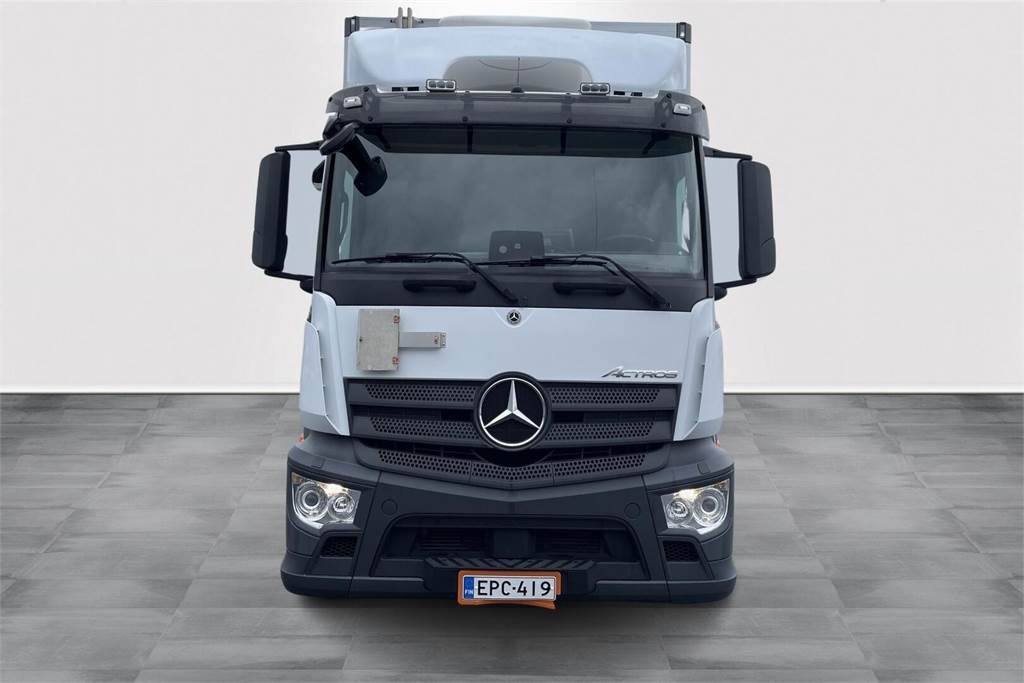 Mercedes-Benz Actros 1827 4x2 8,7m umpikori+PL nostin - Изотермический грузовик: фото 3 Mercedes-Benz Actros 1827 4x2 8,7m umpikori+PL nostin - Изотермический грузовик: фото 3