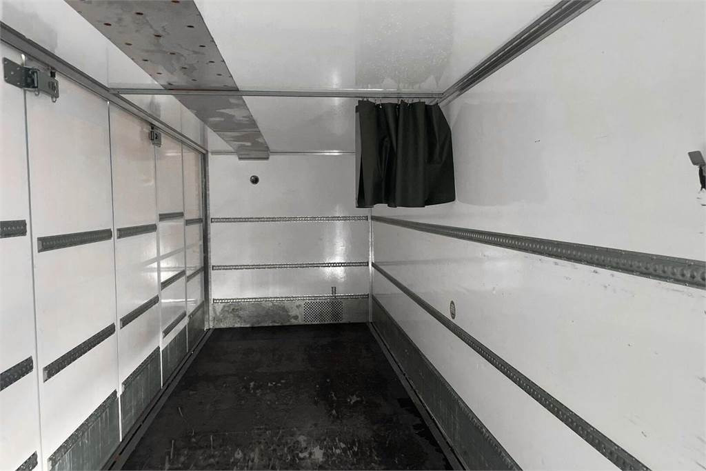 Mercedes-Benz Actros 1827 4x2 8,7m umpikori+PL nostin - Изотермический грузовик: фото 5 Mercedes-Benz Actros 1827 4x2 8,7m umpikori+PL nostin - Изотермический грузовик: фото 5