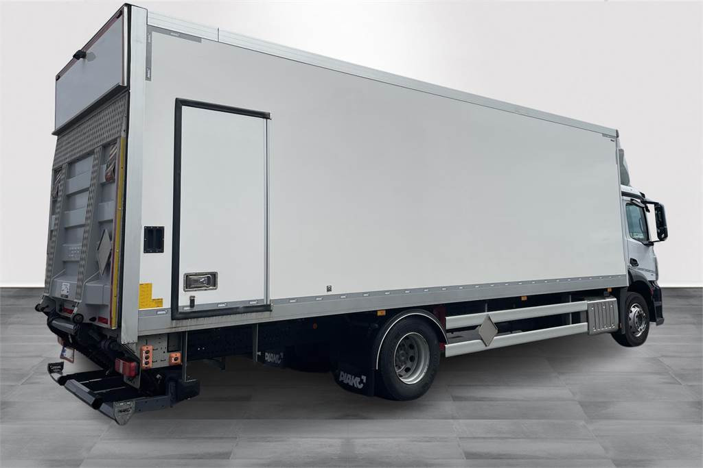 Mercedes-Benz Actros 1827 4x2 8,7m umpikori+PL nostin - Изотермический грузовик: фото 4 Mercedes-Benz Actros 1827 4x2 8,7m umpikori+PL nostin - Изотермический грузовик: фото 4