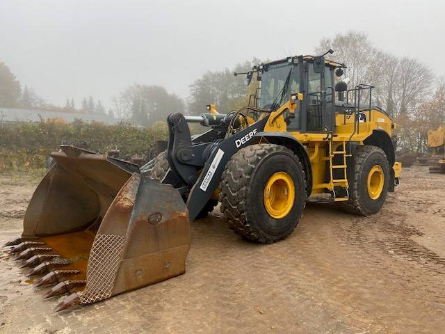 John Deere 744 P MIETE / RENTAL (12002124) - Колёсный погрузчик: фото 1 John Deere 744 P MIETE / RENTAL (12002124) - Колёсный погрузчик: фото 1