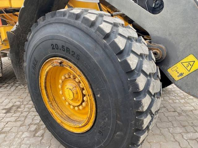 Колёсный погрузчик Volvo L 90 H MIETE / RENTAL (12005310): фото 14