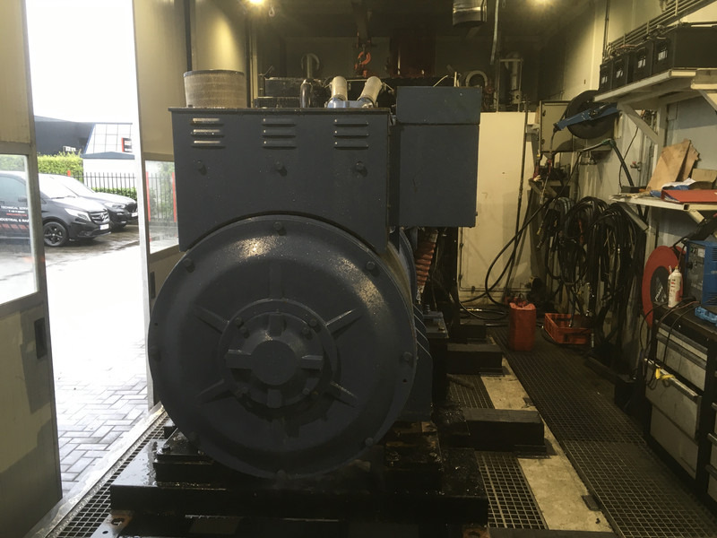 MTU 16V2000 GENERATOR 1250KVA USED - Электрогенератор: фото 4 MTU 16V2000 GENERATOR 1250KVA USED - Электрогенератор: фото 4