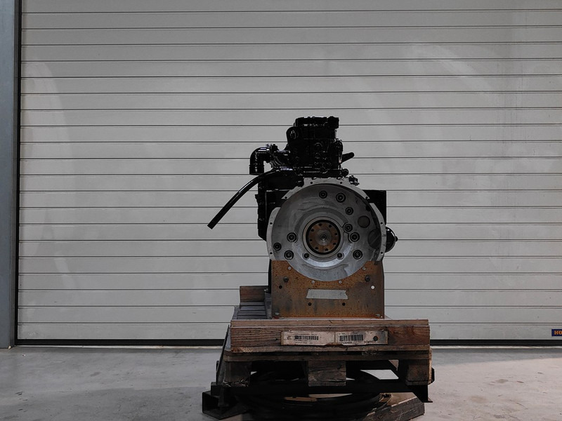 Cummins QSB6.7 COMMONRAIL LONGBLOCK - Строительная техника: фото 3 Cummins QSB6.7 COMMONRAIL LONGBLOCK - Строительная техника: фото 3