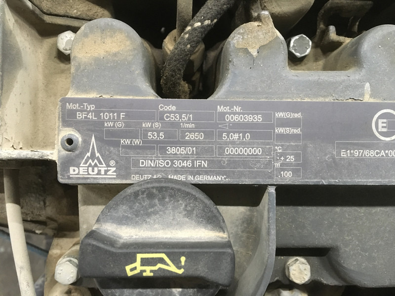 Строительная техника Deutz BF4L1011F FOR PARTS: фото 6