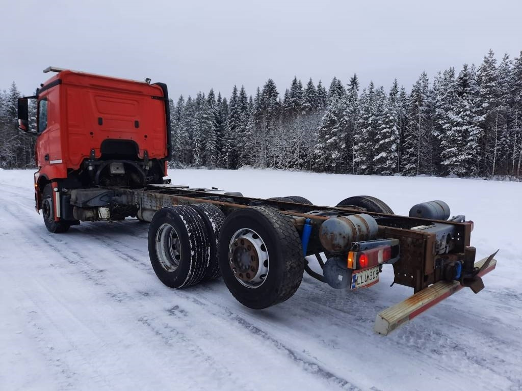 Mercedes-Benz Actros 2545 - Грузовик-шасси: фото 3 Mercedes-Benz Actros 2545 - Грузовик-шасси: фото 3