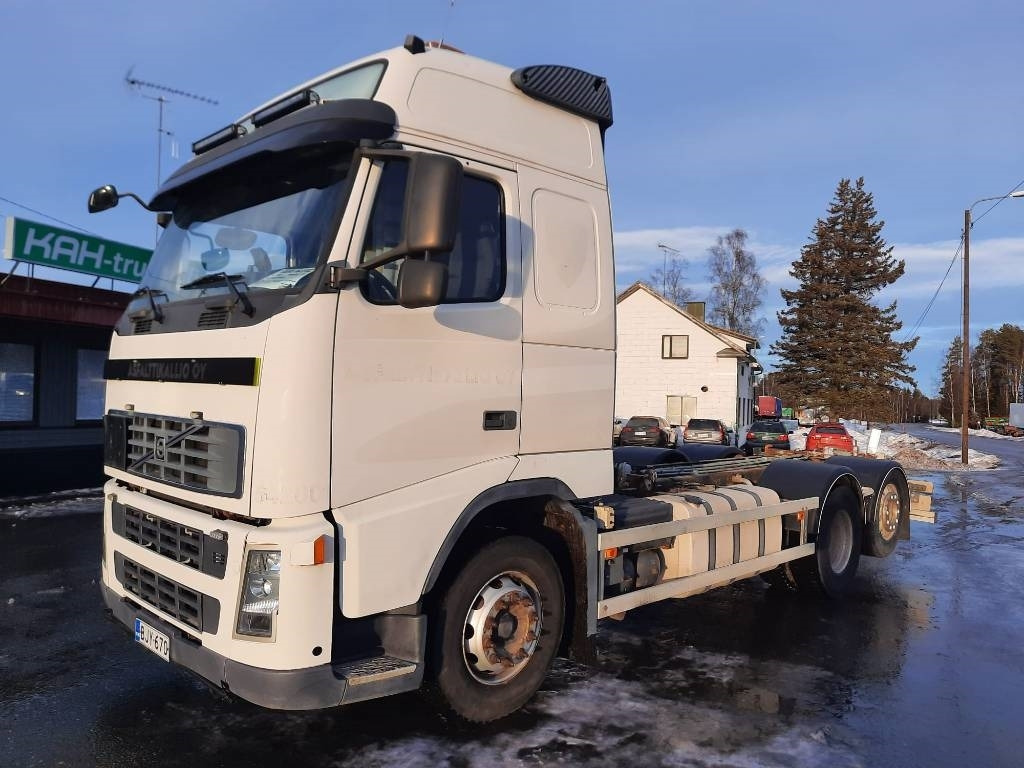 Volvo FH 13 440 - Грузовик-шасси: фото 1 Volvo FH 13 440 - Грузовик-шасси: фото 1