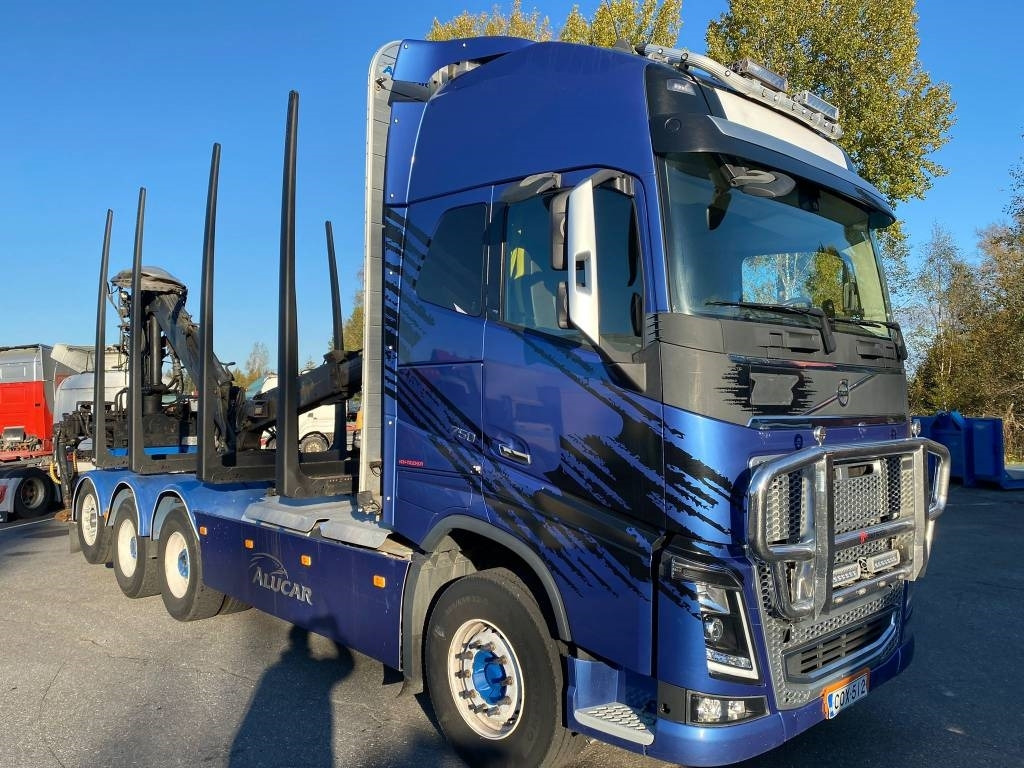 Volvo FH 16 - Лесовоз: фото 2 Volvo FH 16 - Лесовоз: фото 2