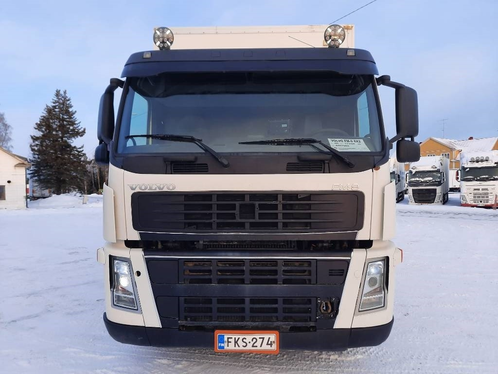 Volvo FM 9 300 - Грузовик с закрытым кузовом: фото 5 Volvo FM 9 300 - Грузовик с закрытым кузовом: фото 5