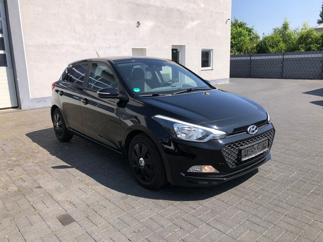 Hyundai i20 1.4 CRDi Trend, Euro 6 - Седан: фото 1 Hyundai i20 1.4 CRDi Trend, Euro 6 - Седан: фото 1
