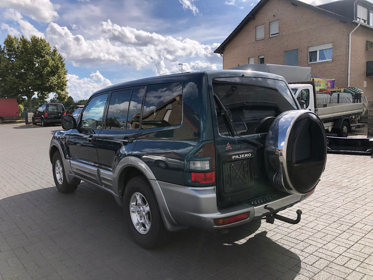 Mitsubishi Pajero 3,2 DI-D Elegance 7-Sitzer - Внедорожник: фото 3 Mitsubishi Pajero 3,2 DI-D Elegance 7-Sitzer - Внедорожник: фото 3
