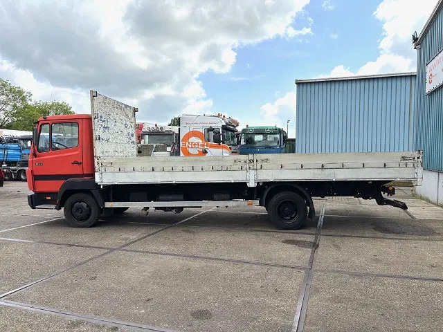 Mercedes-Benz LK 814 (6-CILINDER) WITH OPEN (TENT) BOX & ALUMNIUM SIDE BORDS (MANUAL GEARBOX / 3TH SEAT IN CABIN) - Грузовик бортовой/ Платформа: фото 5 Mercedes-Benz LK 814 (6-CILINDER) WITH OPEN (TENT) BOX & ALUMNIUM SIDE BORDS (MANUAL GEARBOX / 3TH SEAT IN CABIN) - Грузовик бортовой/ Платформа: фото 5