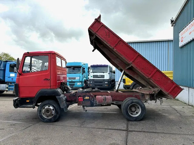 Mercedes-Benz LK 814 K 4x2 (6-CILINDER) KIPPER (MANUAL GEARBOX / FULL STEEL SUSPENSION / P.T.O.) - Самосвал: фото 4 Mercedes-Benz LK 814 K 4x2 (6-CILINDER) KIPPER (MANUAL GEARBOX / FULL STEEL SUSPENSION / P.T.O.) - Самосвал: фото 4