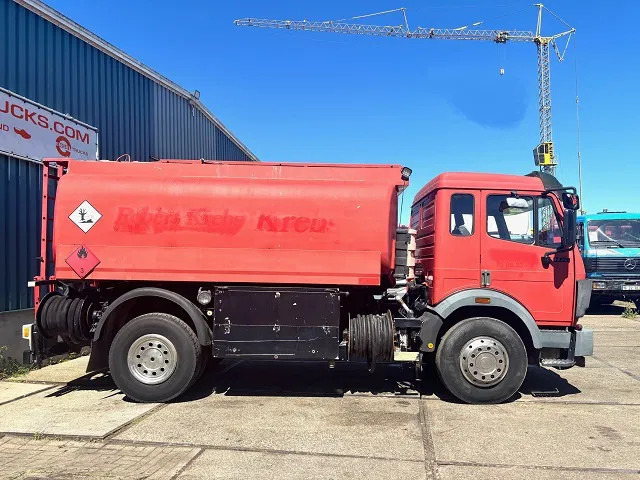 Mercedes-Benz SK 1726 (ORIGINAL GERMAN) 13.500 LITER TANK TRUCK (ZF16 MANUAL GEARBOX / FULL STEEL SUSPENSION / REDUCTION AXLE / ANALOG COUNTER - Грузовик-цистерна: фото 4 Mercedes-Benz SK 1726 (ORIGINAL GERMAN) 13.500 LITER TANK TRUCK (ZF16 MANUAL GEARBOX / FULL STEEL SUSPENSION / REDUCTION AXLE / ANALOG COUNTER - Грузовик-цистерна: фото 4