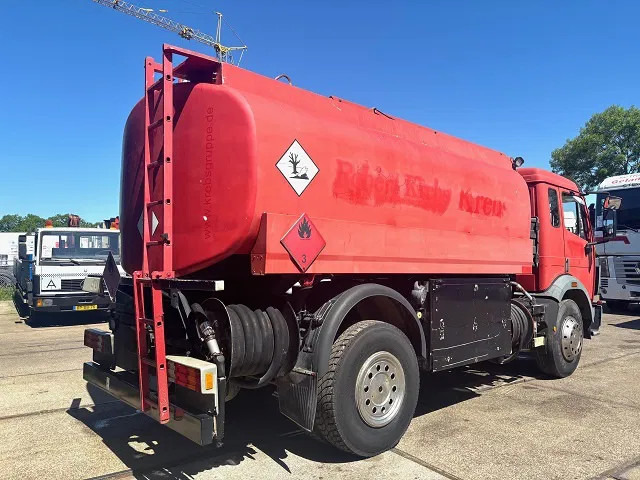Mercedes-Benz SK 1726 (ORIGINAL GERMAN) 13.500 LITER TANK TRUCK (ZF16 MANUAL GEARBOX / FULL STEEL SUSPENSION / REDUCTION AXLE / ANALOG COUNTER - Грузовик-цистерна: фото 3 Mercedes-Benz SK 1726 (ORIGINAL GERMAN) 13.500 LITER TANK TRUCK (ZF16 MANUAL GEARBOX / FULL STEEL SUSPENSION / REDUCTION AXLE / ANALOG COUNTER - Грузовик-цистерна: фото 3