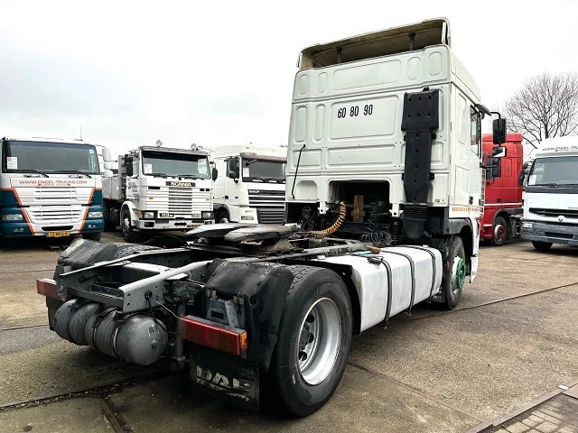 DAF 95.430 XF SPACECAB (EURO 2 / ZF16 MANUAL GEARBOX / ZF-INTARDER / AIRCONDITIONING) - Тягач: фото 4 DAF 95.430 XF SPACECAB (EURO 2 / ZF16 MANUAL GEARBOX / ZF-INTARDER / AIRCONDITIONING) - Тягач: фото 4