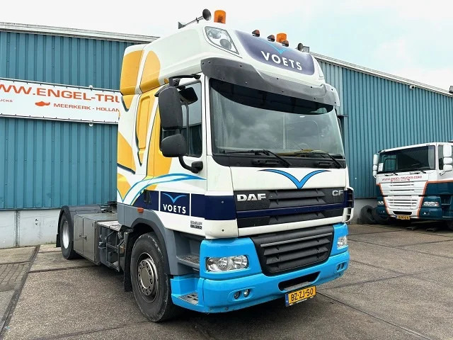DAF CF 85 360 SPACECAB (ORIGINAL DUTCH TRUCK / LOW MILEAGE!!) (EURO 5 / 9.000 KG. FRONT-AXLE / AS-TRONIC / AIRCONDITIONING / FRONTVI - Тягач: фото 2 DAF CF 85 360 SPACECAB (ORIGINAL DUTCH TRUCK / LOW MILEAGE!!) (EURO 5 / 9.000 KG. FRONT-AXLE / AS-TRONIC / AIRCONDITIONING / FRONTVI - Тягач: фото 2