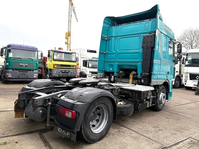 DAF XF 105.460 ATE SPACECAB (EURO 5 / ZF MANUAL GEARBOX / P.T.O. / AIRCONDITIONING / FRIDGE UNDER BED / ETC.) - Тягач: фото 3 DAF XF 105.460 ATE SPACECAB (EURO 5 / ZF MANUAL GEARBOX / P.T.O. / AIRCONDITIONING / FRIDGE UNDER BED / ETC.) - Тягач: фото 3