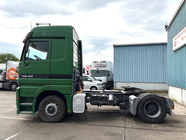 Тягач Mercedes-Benz Actros 1848 V8 MEGASPACE (EPS WITH CLUTCH (3 PEDALS) / REDUCTION AXLE / FRIDGE / ETC.): фото 5