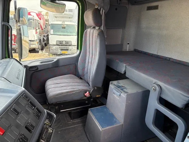 Тягач Mercedes-Benz Actros 1848 V8 MEGASPACE (EPS WITH CLUTCH (3 PEDALS) / REDUCTION AXLE / FRIDGE / ETC.): фото 11