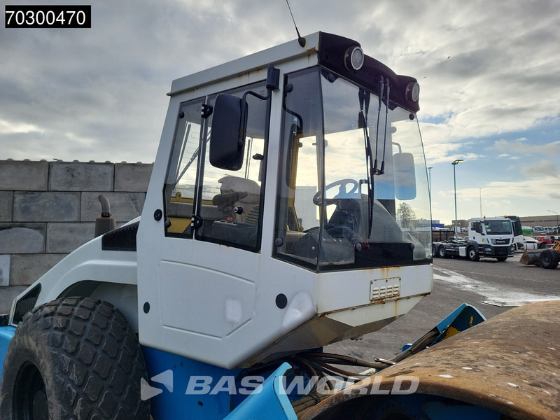 Каток Bomag BW213 D-4: фото 16 Каток Bomag BW213 D-4: фото 16