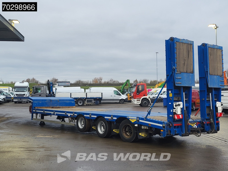 Broshuis 3ASD-18-30/0 Lift + Steering Axle Hydraulic Ramps - Низкорамный полуприцеп: фото 3 Broshuis 3ASD-18-30/0 Lift + Steering Axle Hydraulic Ramps - Низкорамный полуприцеп: фото 3