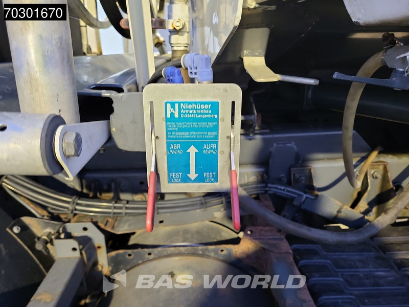 DAF CF75.310 4X2 13500 Lohr tanker 2 compartments ADR Manual Euro 3 - Грузовик-цистерна: фото 5 DAF CF75.310 4X2 13500 Lohr tanker 2 compartments ADR Manual Euro 3 - Грузовик-цистерна: фото 5