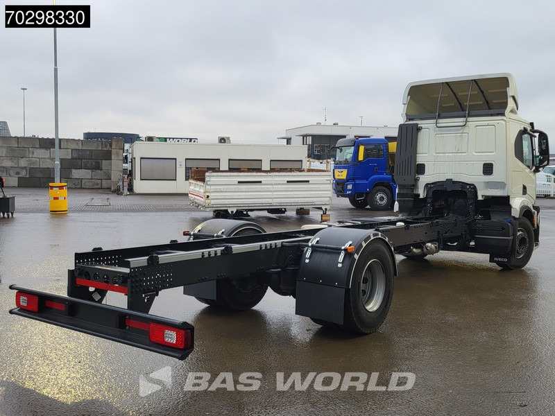 Iveco S-WAY 340 4X2 NEW! Chassis Automatic LED ACC Euro 6 - Грузовик-шасси: фото 3 Iveco S-WAY 340 4X2 NEW! Chassis Automatic LED ACC Euro 6 - Грузовик-шасси: фото 3