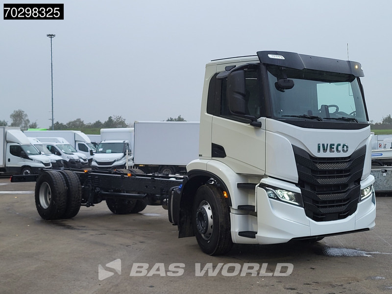 Iveco S-Way 340 4X2 NEW! Chassis Automatic LED Navi ACC Euro 6 - Грузовик-шасси: фото 3 Iveco S-Way 340 4X2 NEW! Chassis Automatic LED Navi ACC Euro 6 - Грузовик-шасси: фото 3