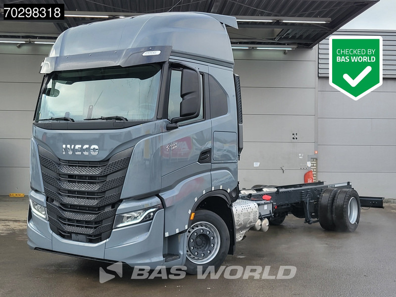 Iveco S-Way 460 4X2 NEW! Chassis FULL AIR ACC LED Euro 6 - Грузовик-шасси: фото 1 Iveco S-Way 460 4X2 NEW! Chassis FULL AIR ACC LED Euro 6 - Грузовик-шасси: фото 1
